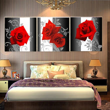 Load image into Gallery viewer, 3 Piece Canvs Wall Paintings for Living Room Home Decor Wall Pictures Red Rose Wall Art Canvas Painting for Bedrooms HY20
